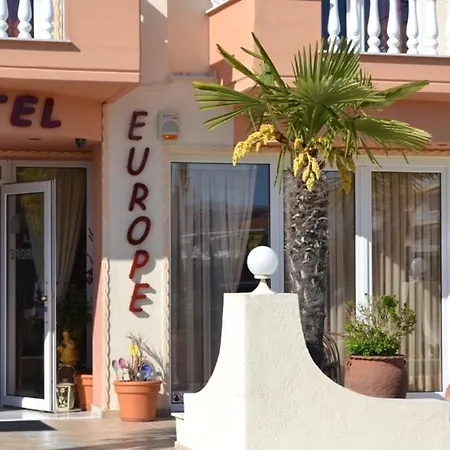 Vila Europe R *