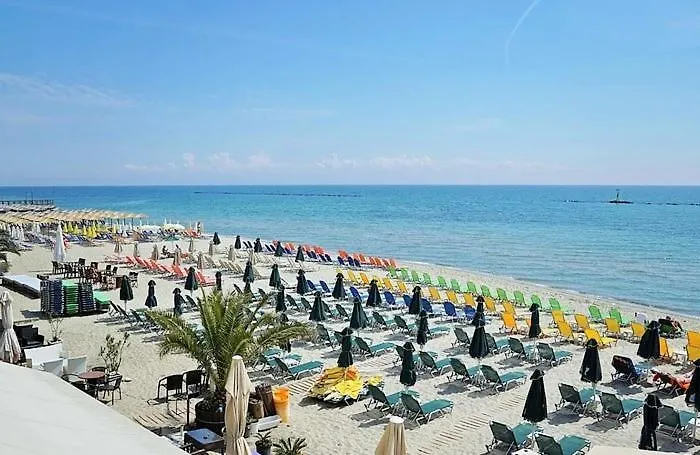 Aparthotel Europe R Paralía